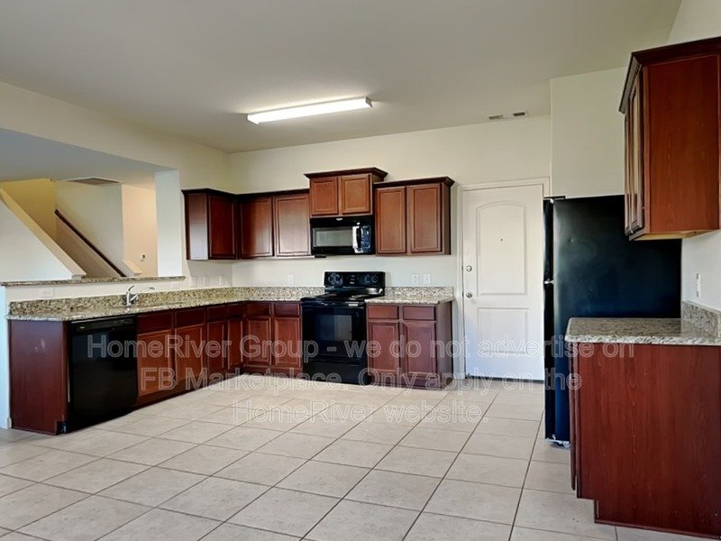 Pet-Friendly 3BR with Fenced Yard | Carpet | Garage. property image