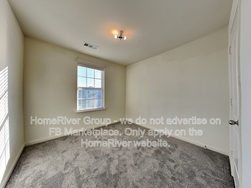 Pet-Friendly 3BR with Fenced Yard | Carpet | Garage. property image