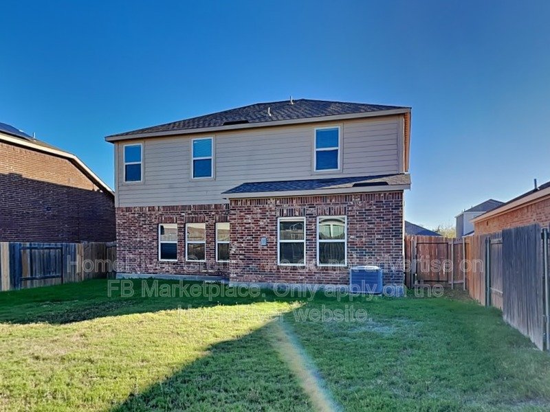 Pet-Friendly 3BR with Fenced Yard | Carpet | Garage. property image