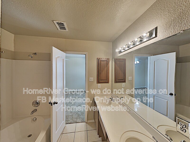 Pet-Friendly 4BR Townhome | Reserved Parking | Open Layout property image