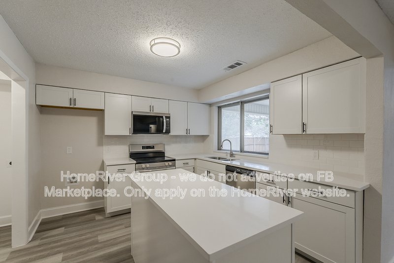 Coming Soon! 3313 Kirby Creek Dr, Grand Prairie, TX 75052, USA property image