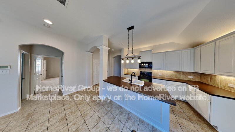 Coming Soon! 15517 Adlong Dr, Roanoke, TX 76262, USA property image