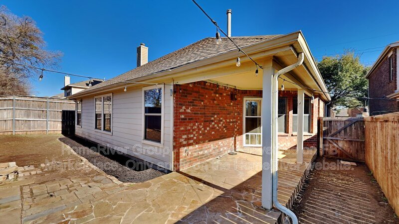 Coming Soon! 15517 Adlong Dr, Roanoke, TX 76262, USA property image