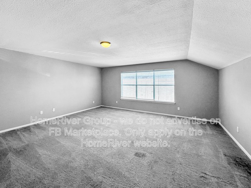 4 BR Home | Gas Fireplace | Fenced Yard | Community Pool | property image