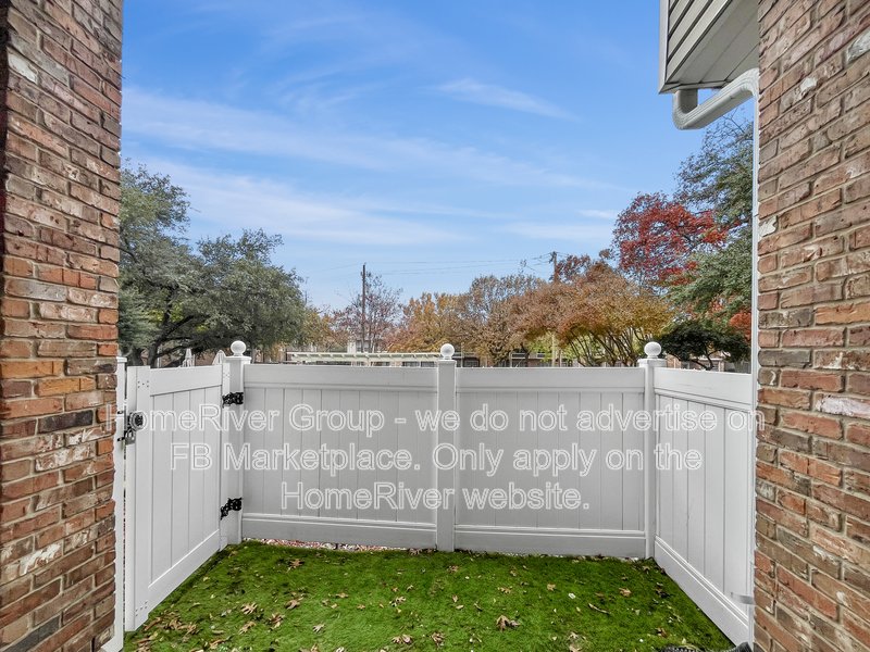 2 BR Apt | Pool | Refrigerator | Water and Trash Included property image