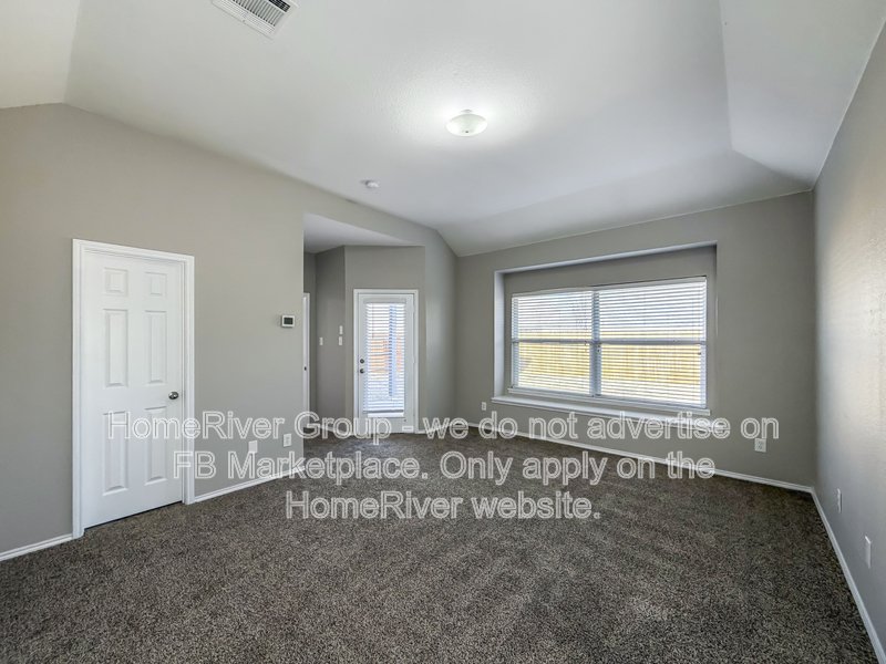 Available Now! 9736 Old Field Dr, Mckinney, TX 75072 property image