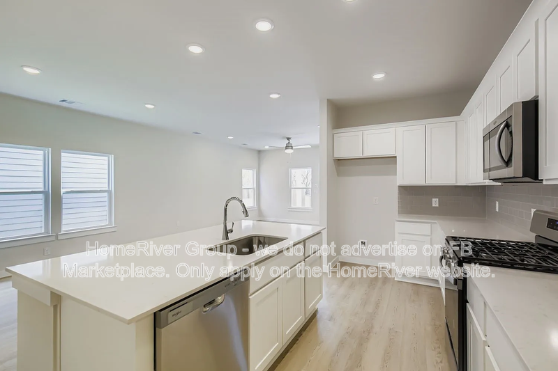 Available Now! 332 Sun Harvest Drive, Royse City TX 75189 property image