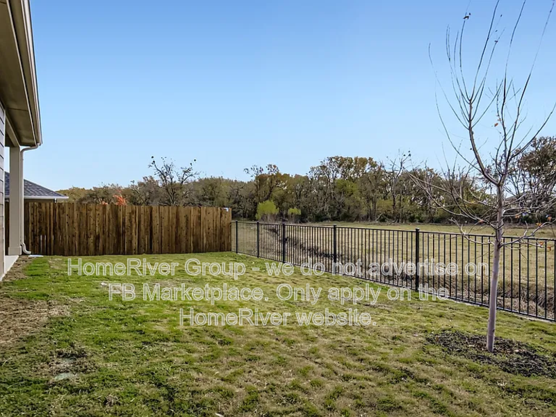 Available Now! 332 Sun Harvest Drive, Royse City TX 75189 property image