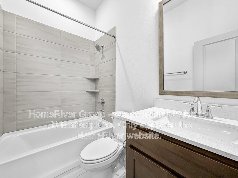 4 BD Townhome | Move-In Ready | Garage property image