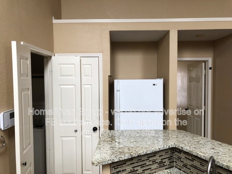 3 BR Home | New washer, Dryer, and Refrigerator | Fireplace property image