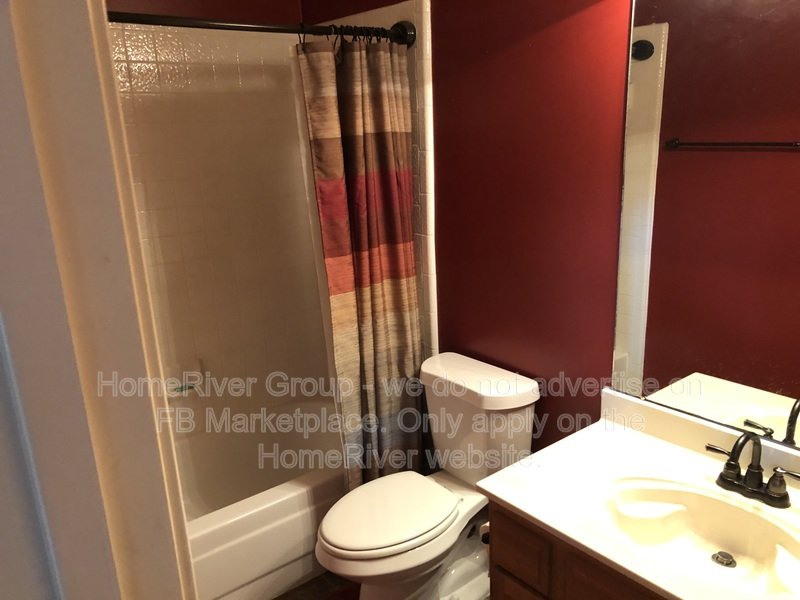 3 BR Home | New washer, Dryer, and Refrigerator | Fireplace property image