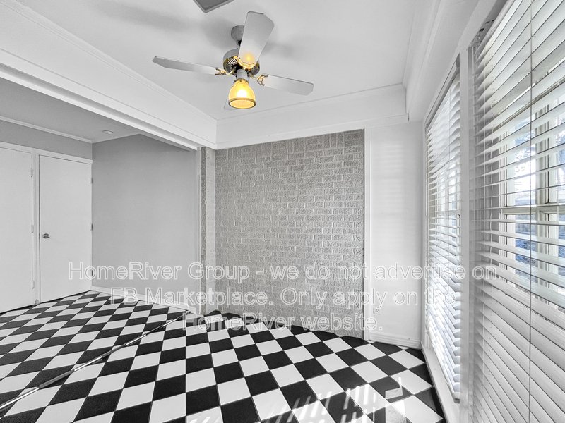 Amazing updated 3 bedroom near Lakewood. Move-in Ready! property image