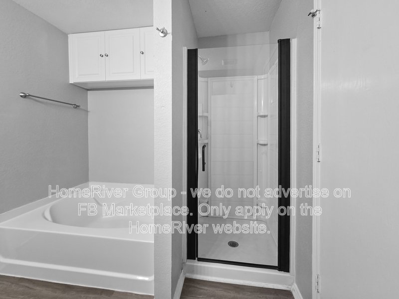 Available Now! Amazing 5 beds and 2.5 baths home! property image