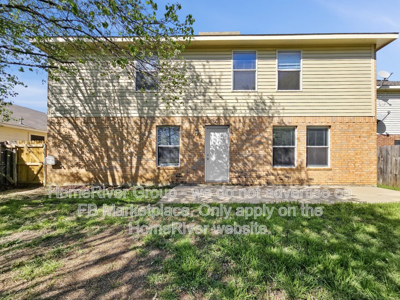 Available Now! Amazing 5 beds and 2.5 baths home! property image