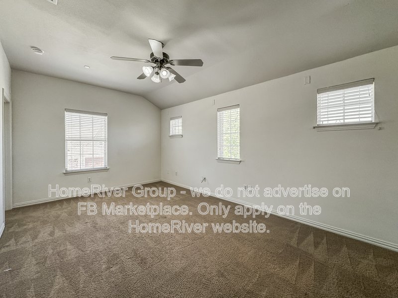 Move-in Ready! Charming 2-Bed | FRIDGE | Washer a Dryer property image