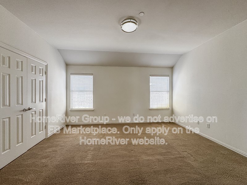 Move-in Ready! Charming 2-Bed | FRIDGE | Washer a Dryer property image