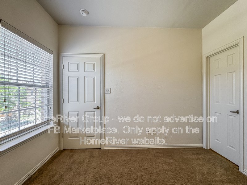 Move-in Ready! Charming 2-Bed | FRIDGE | Washer a Dryer property image