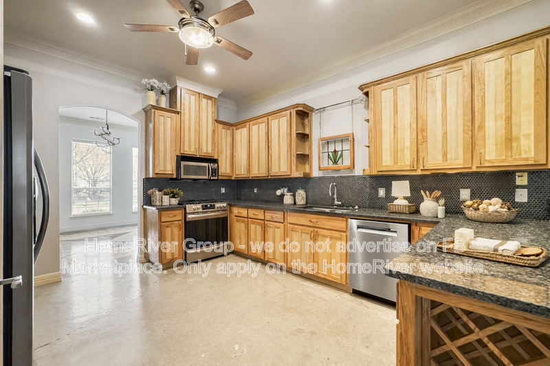 3-Bedroom | Pool | Detached Garage property image