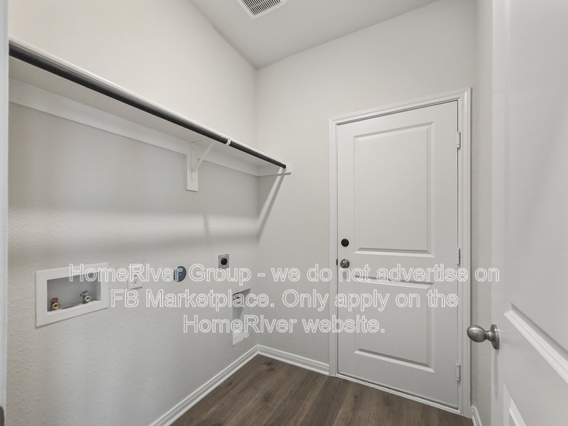 Pet Friendly! 6562 Crosswood Lane , Dallas, TX 75241 property image