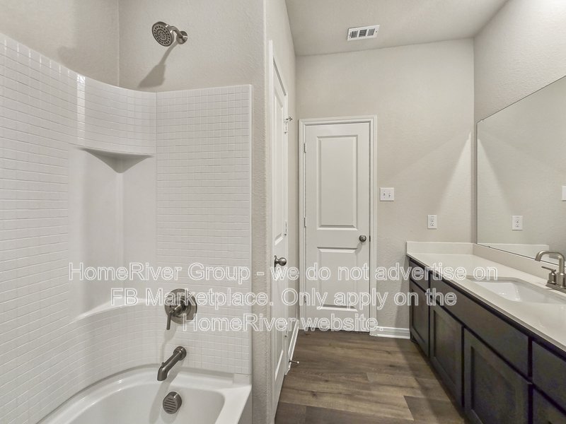 Pet Friendly! 6562 Crosswood Lane , Dallas, TX 75241 property image