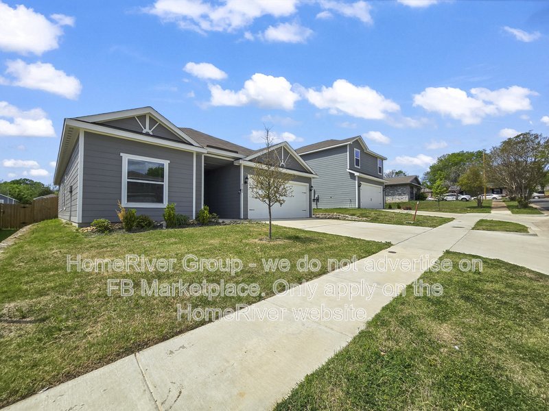 Pet Friendly! 6562 Crosswood Lane , Dallas, TX 75241 property image