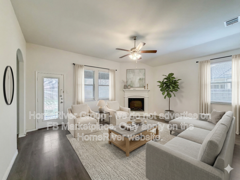 Pet Friendly! Amazing 4 beds and 3 baths home!! property image