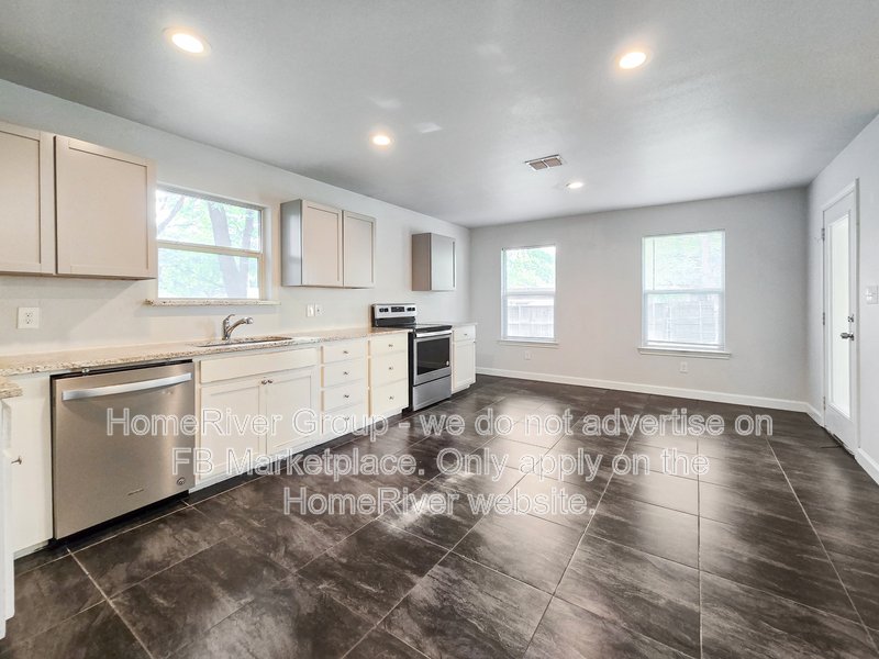 4 BR Home | Quartz Counters | Covered Patio | Fenced Yard property image