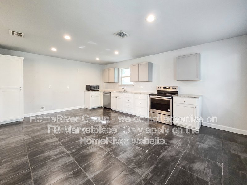 4 BR Home | Quartz Counters | Covered Patio | Fenced Yard property image