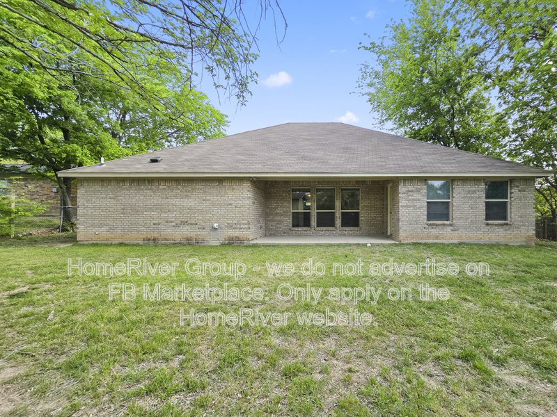 4 BR Home | Quartz Counters | Covered Patio | Fenced Yard property image