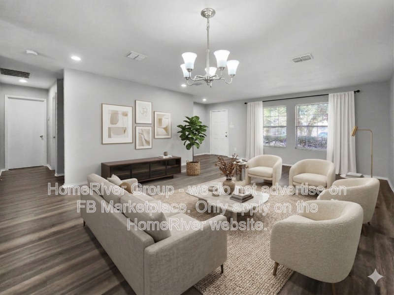 Available Now! Amazing 5 beds and 2.5 baths home! property image