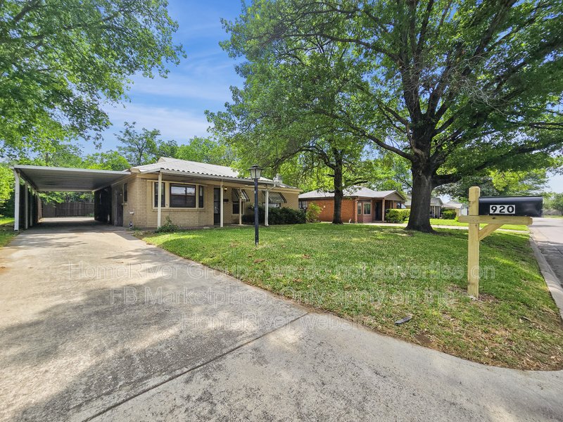 3 BR Home | Attached Carport | Fireplace property image