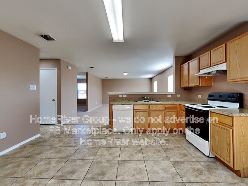 Super spacious 4 bedroom in Woodland Creek. property image