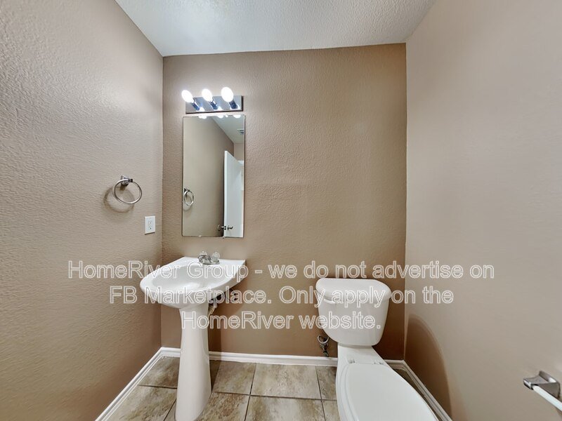 Super spacious 4 bedroom in Woodland Creek. property image