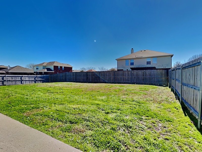 Super spacious 4 bedroom in Woodland Creek. property image