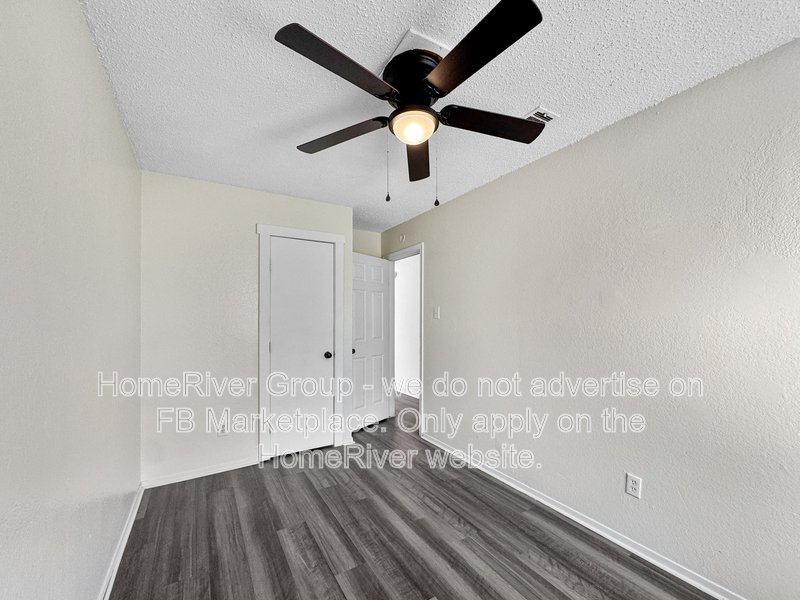 Cozy 2BR Duplex | FRIDGE | No Carpet. property image