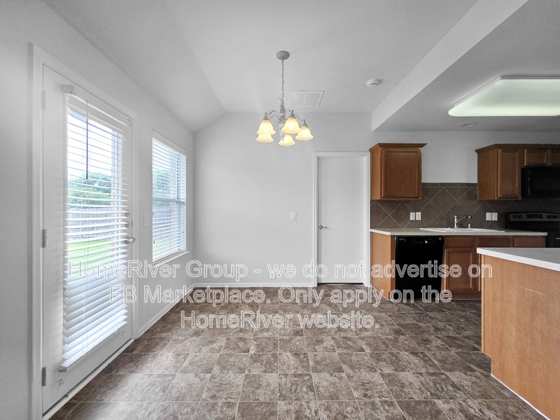 3 BR Home | Hunters Glan | Fireplace | Back Patio property image