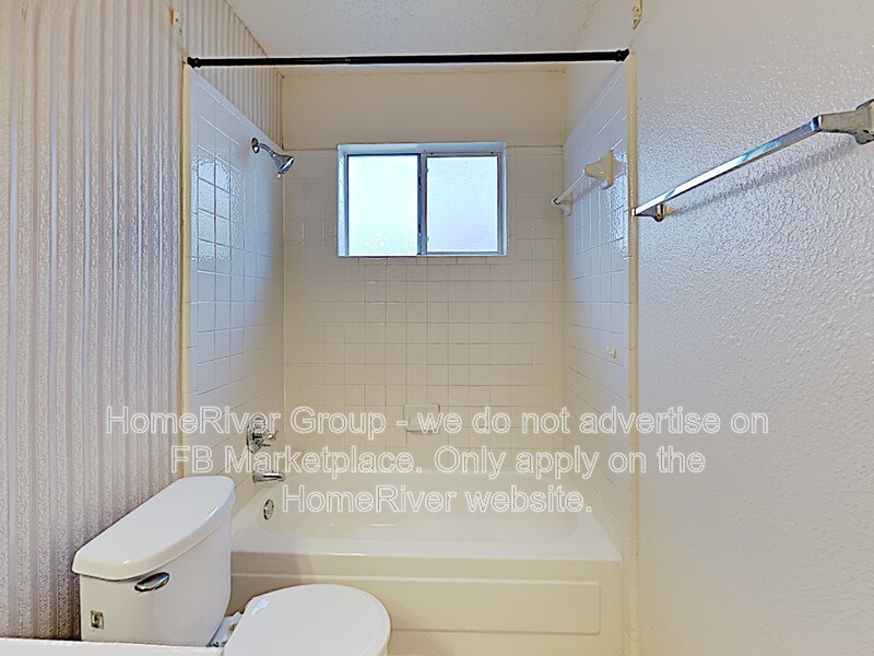 Spacious Single-Story Cedar Hill Home | Modern LVP | Garden Tub property image