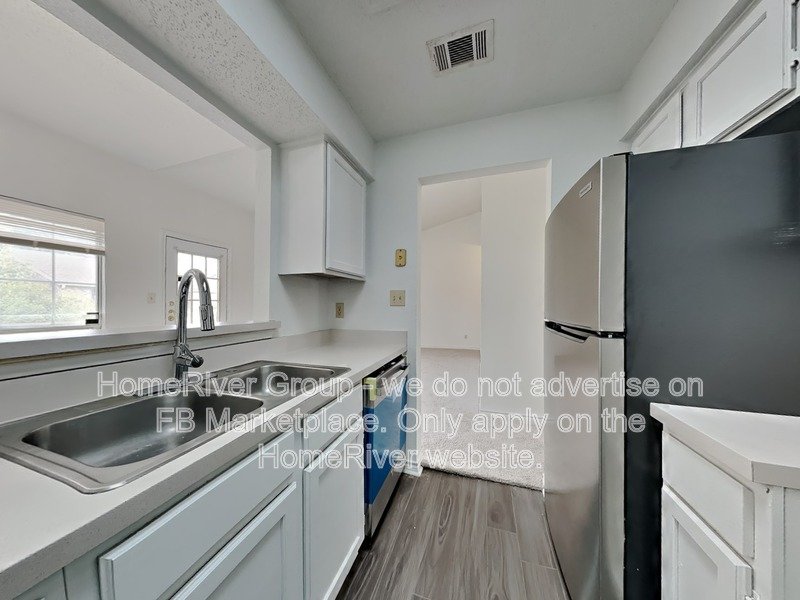 Quiet 2-Bedroom Condo | Easy LBJ Access | Full-Size W/D Hookups property image