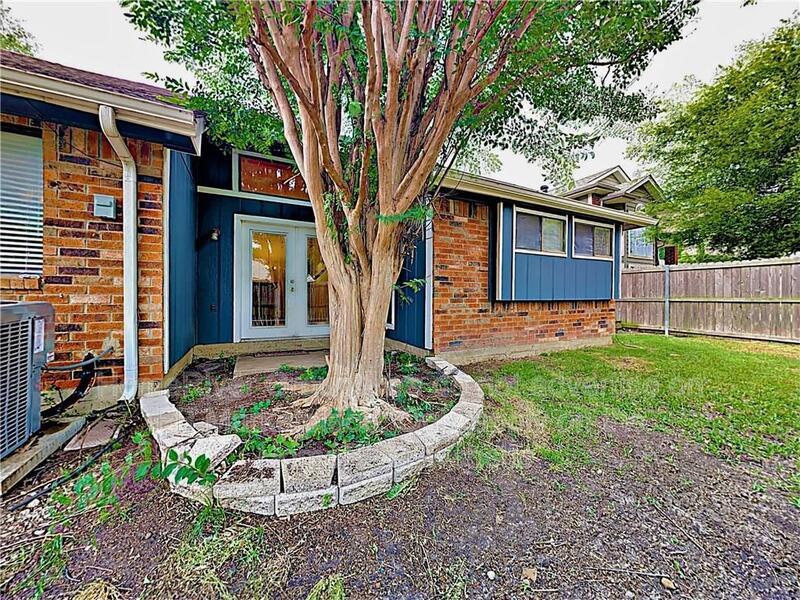 Unique 3BR | Fenced Yard &amp;amp;amp;amp;amp; Deck | Pet-Friendly. property image