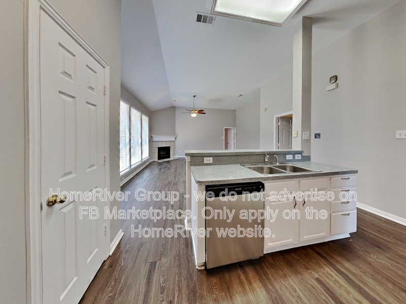 Spacious 3BR | Garage | Pet-Friendly. property image