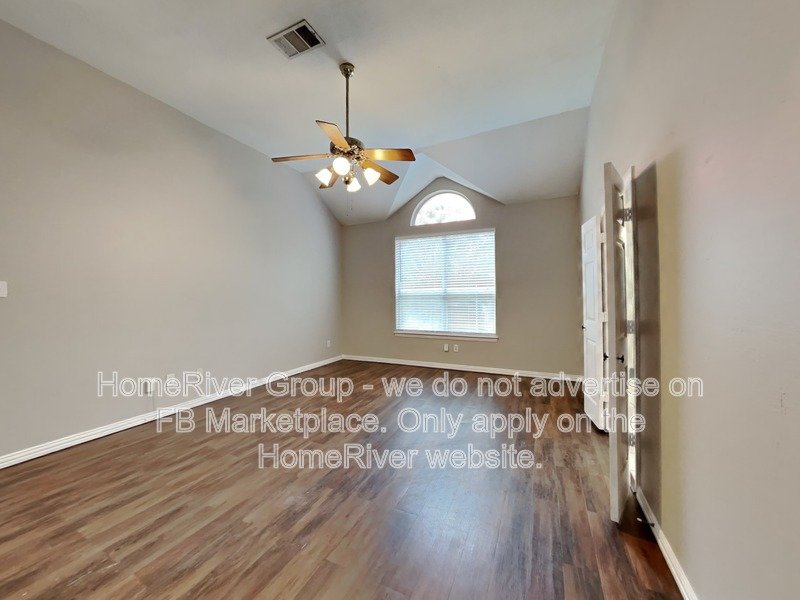 Spacious 3BR | Garage | Pet-Friendly. property image