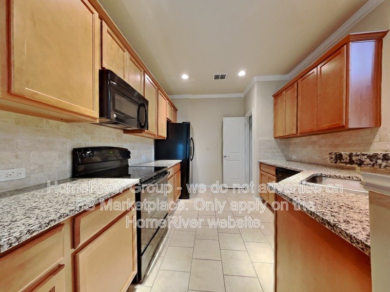 3 BR Home | Granite Counters | Denton ISD | Community Pool property image