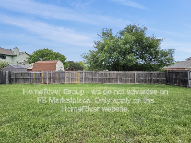 3 BR Home | Attached Garage | Gas Fireplace | Fenced Yard property image