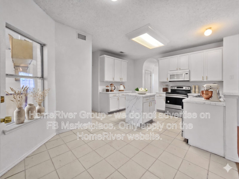 5 BR Home | Fireplace | Game Room | Storage Shed property image