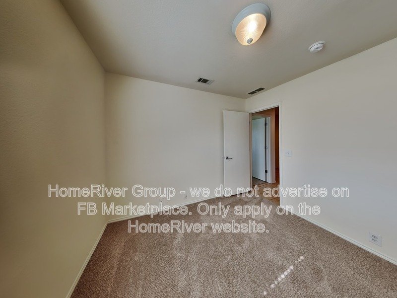 Spacious 4-Bed Glenn Heights Home with Garden Tub & Sprinkler System property image