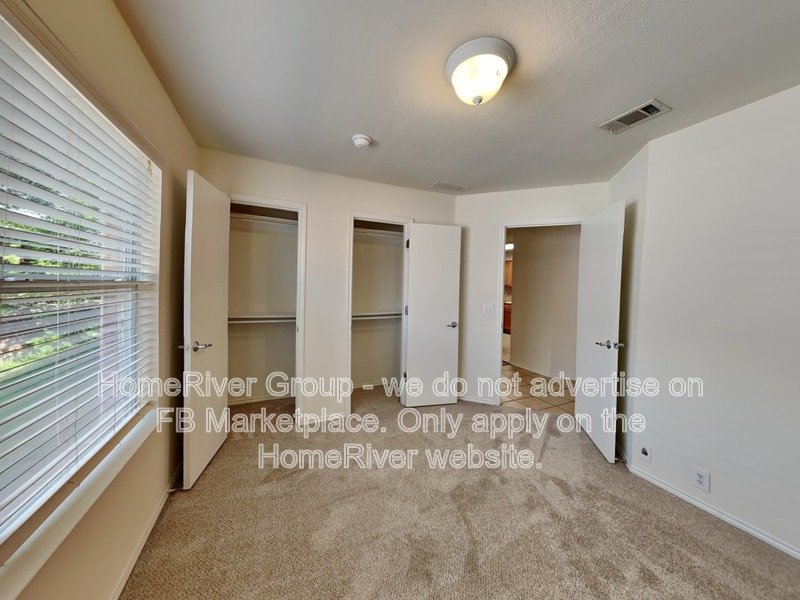 Spacious 4-Bed Glenn Heights Home with Garden Tub & Sprinkler System property image