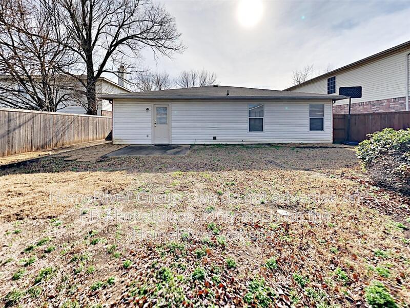 Charming 3BR | Garage | Pet-Friendly. property image