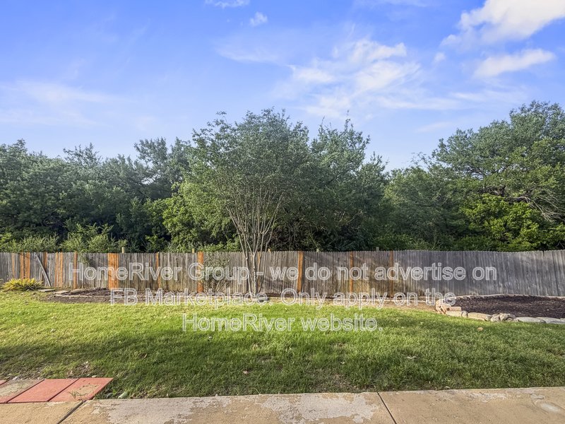Pet Friendly | Fireplace |  Fridge Included property image