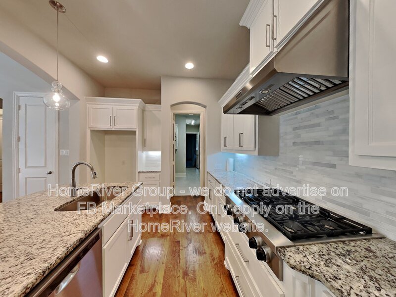 Gated Community | 2 Car-Garage | Covered Patio. property image