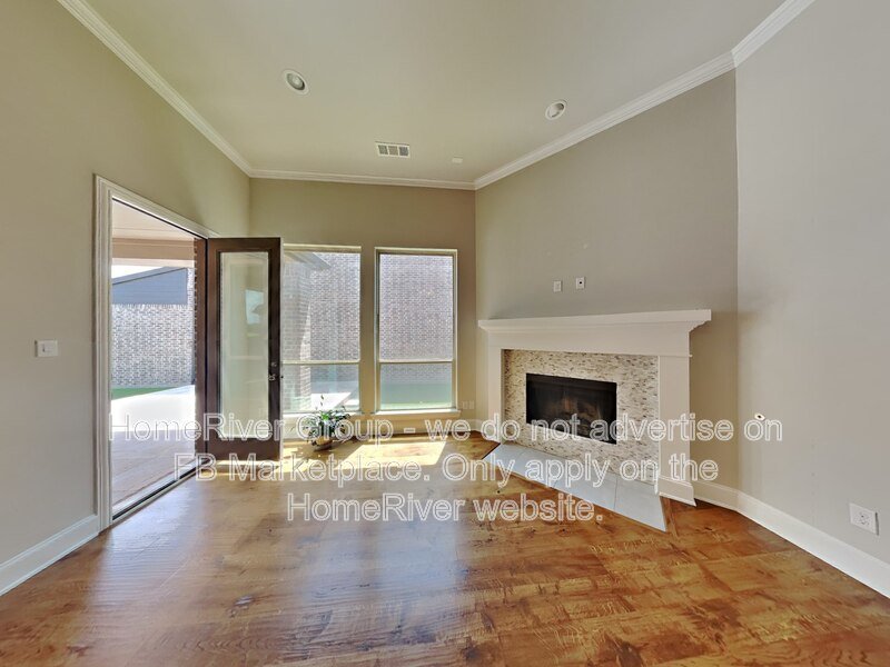 Gated Community | 2 Car-Garage | Covered Patio. property image